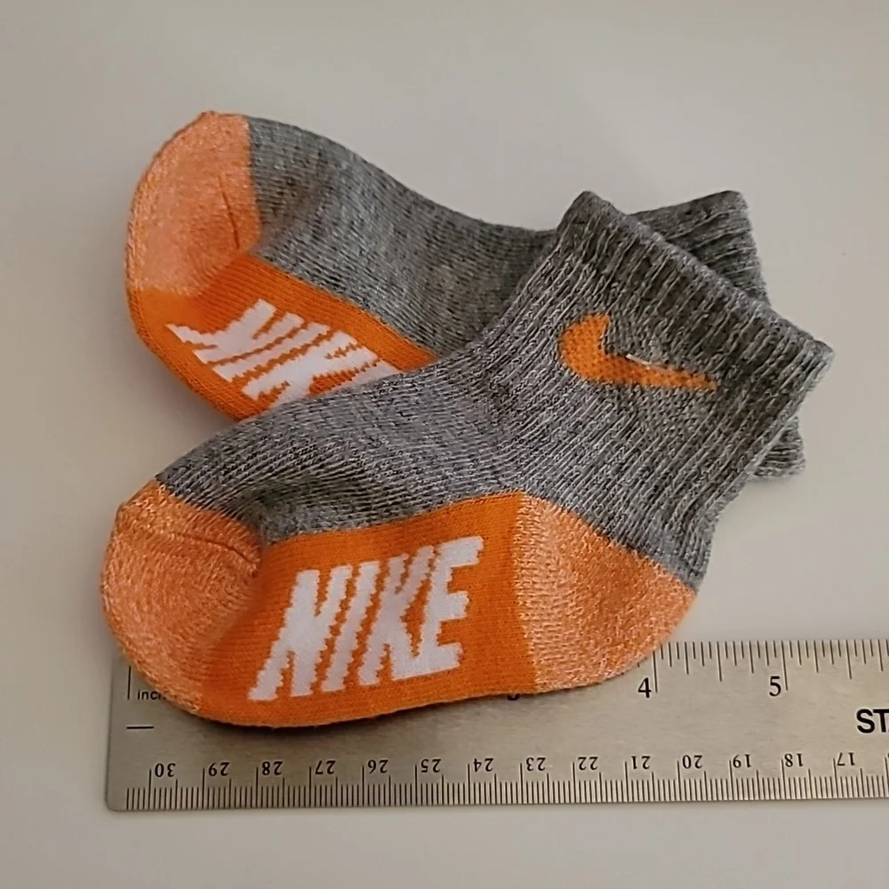 Nike Baby Lightweight Single Pair Grey and Orange Ankle Socks - 3m - 6m